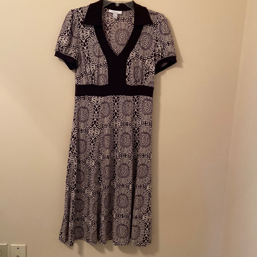 Size 4 women’s dress.